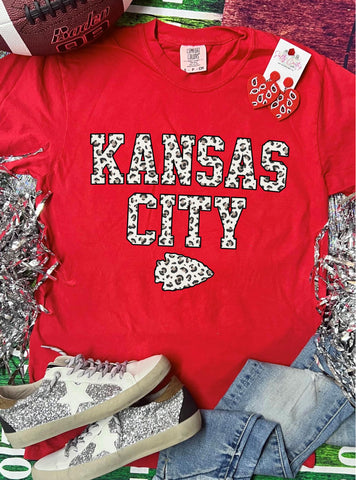 *DTG* Kansas City Leopard Arrow Red Comfort Color Tee