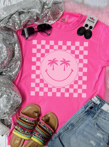 *SP* Beach Pink Smiley Checkered Comfort Color