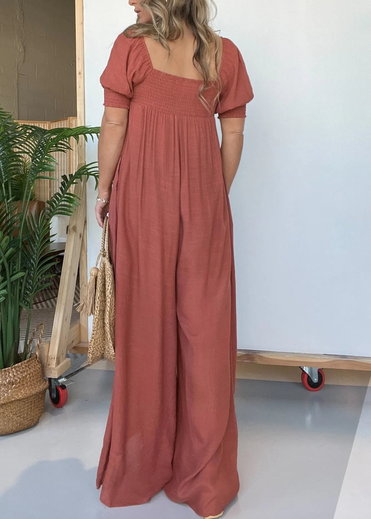 Solid color square neck puff sleeve jumpsuit