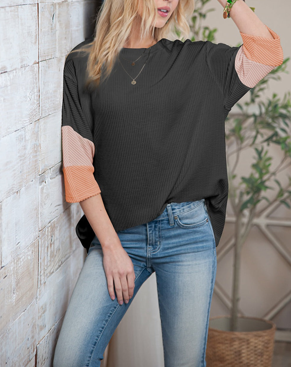 Color Block Ribbed Knit Quarter Sleeve Top