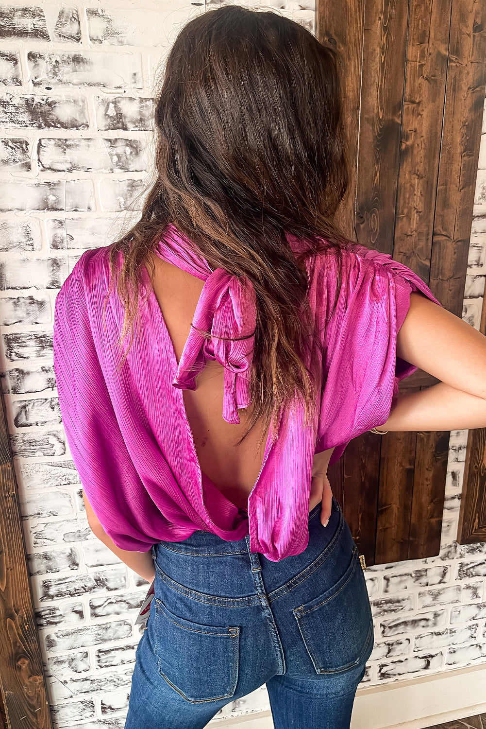 Ruched Sleeves Knotted Backless Blouse