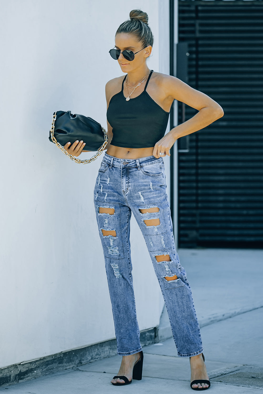 Buttoned Pockets Distressed Jeans